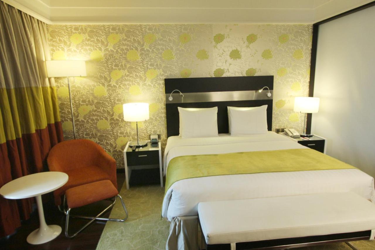 Crowne Plaza Pune City Centre By Ihg Exterior photo