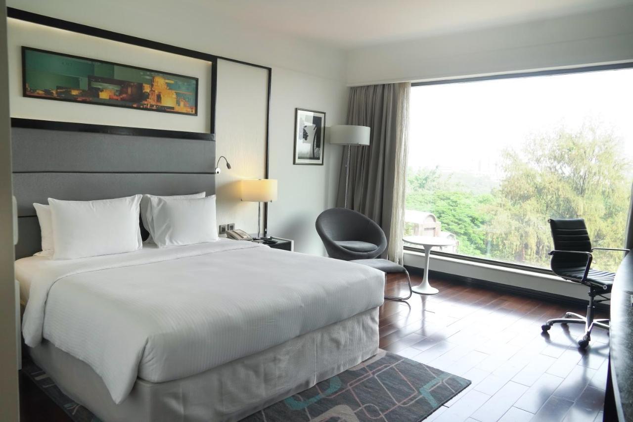 Crowne Plaza Pune City Centre By Ihg Exterior photo